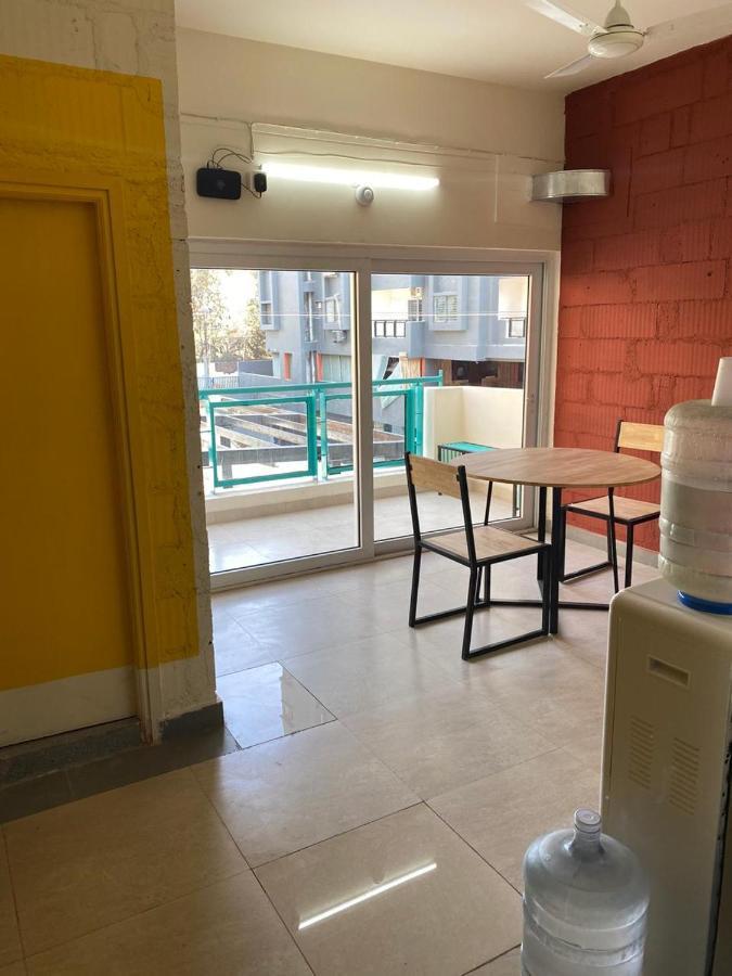 Rove By Boston Living Hostel Hyderabad Luaran gambar