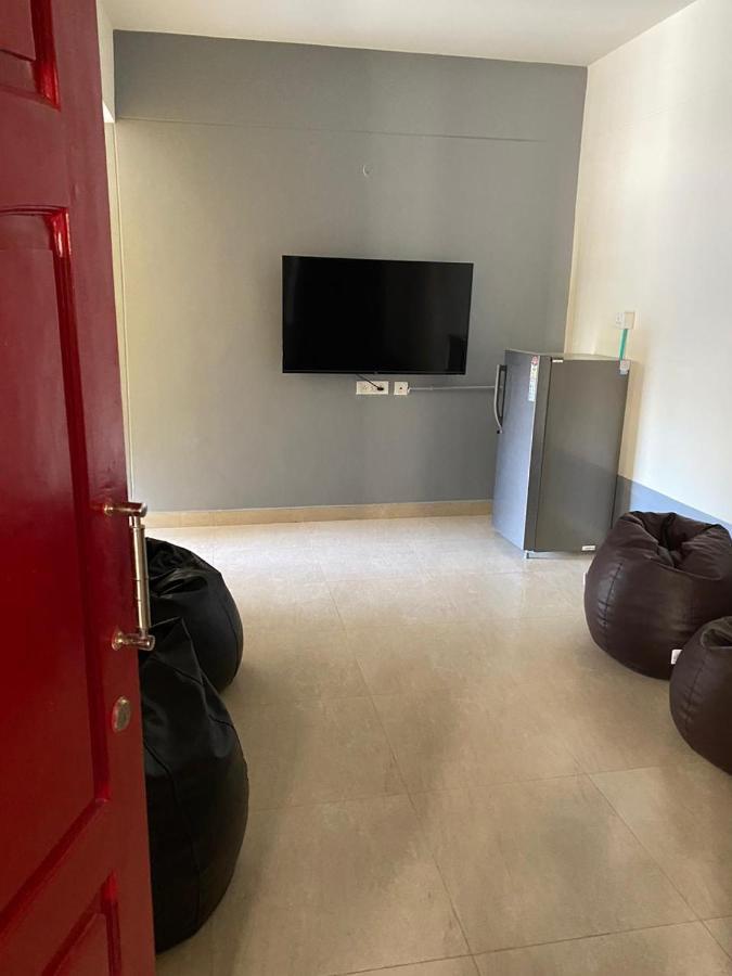 Rove By Boston Living Hostel Hyderabad Luaran gambar