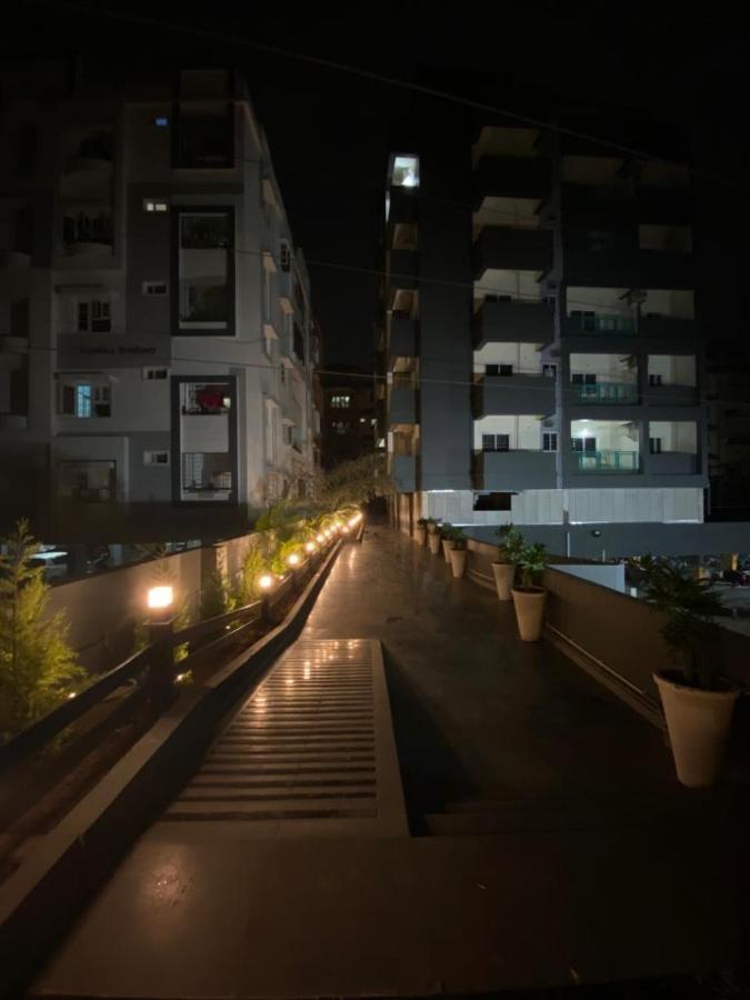 Rove By Boston Living Hostel Hyderabad Luaran gambar